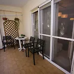 Appartement Pine-tree W/ Private Garden 50 M From The Sea Golem (Tirana)