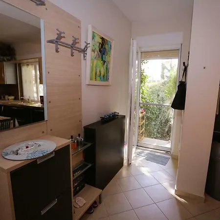 Pine-tree W/ Private Garden 50 M From The Sea 골렘