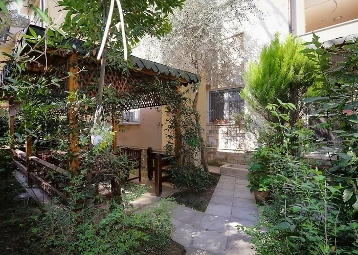 Apartman Pine-tree W/ Private Garden 50 M From The Sea *